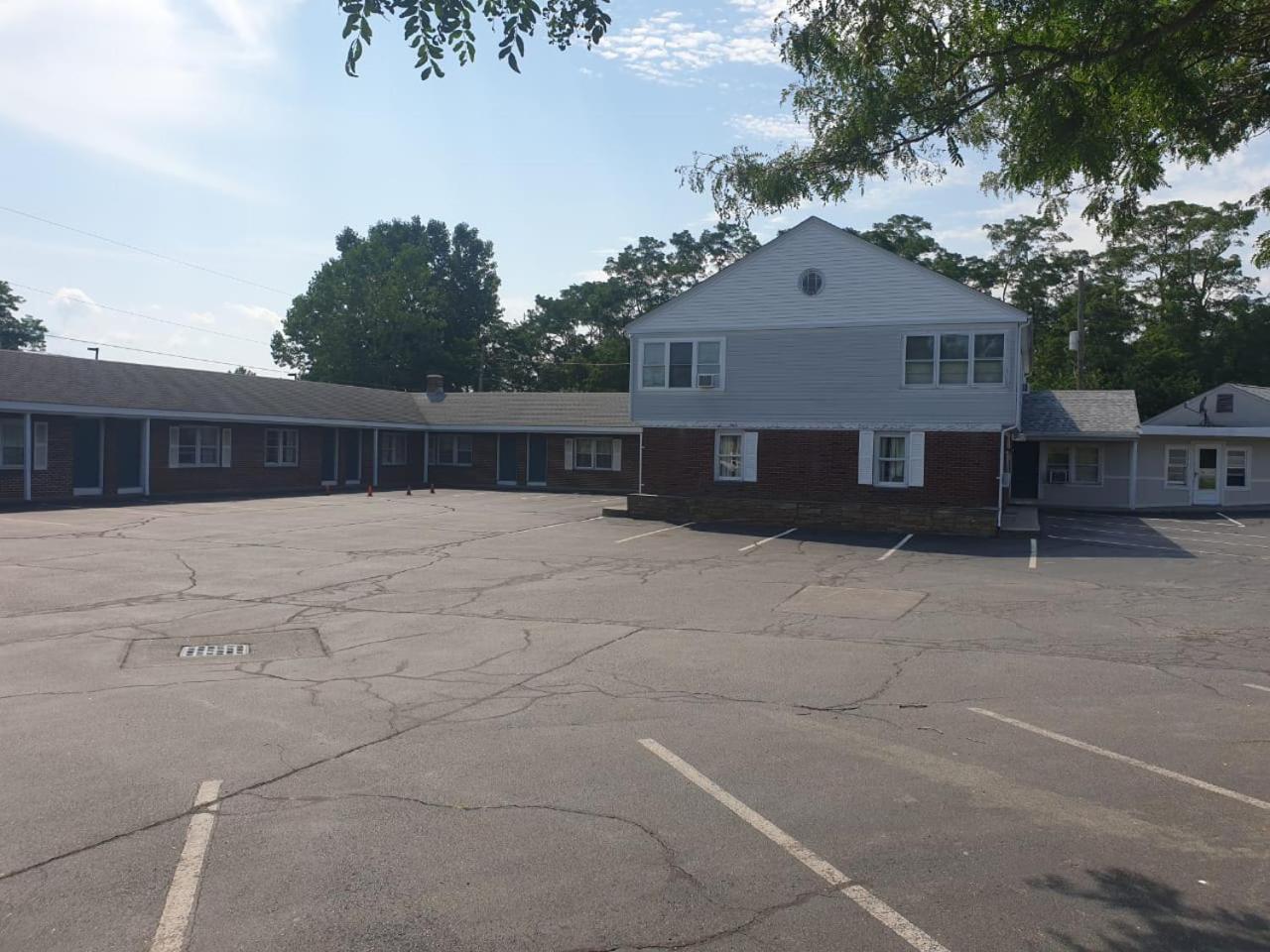 Town & Country Inn Seekonk Exterior photo